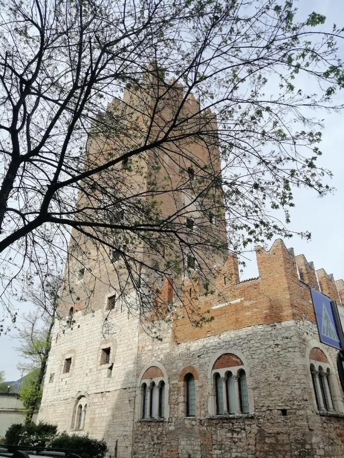 Dante Rooms And Apartment Тренто Экстерьер фото