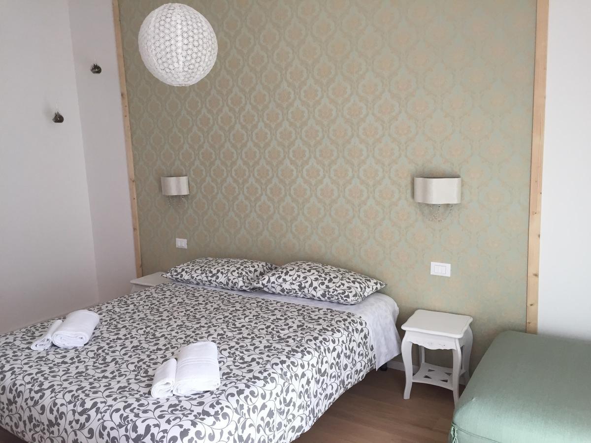 Dante Rooms And Apartment Тренто Экстерьер фото