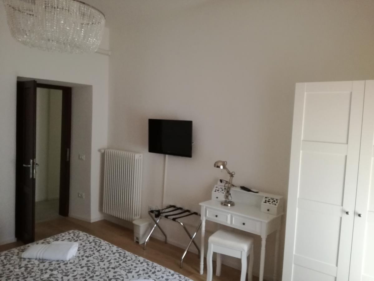 Dante Rooms And Apartment Тренто Экстерьер фото