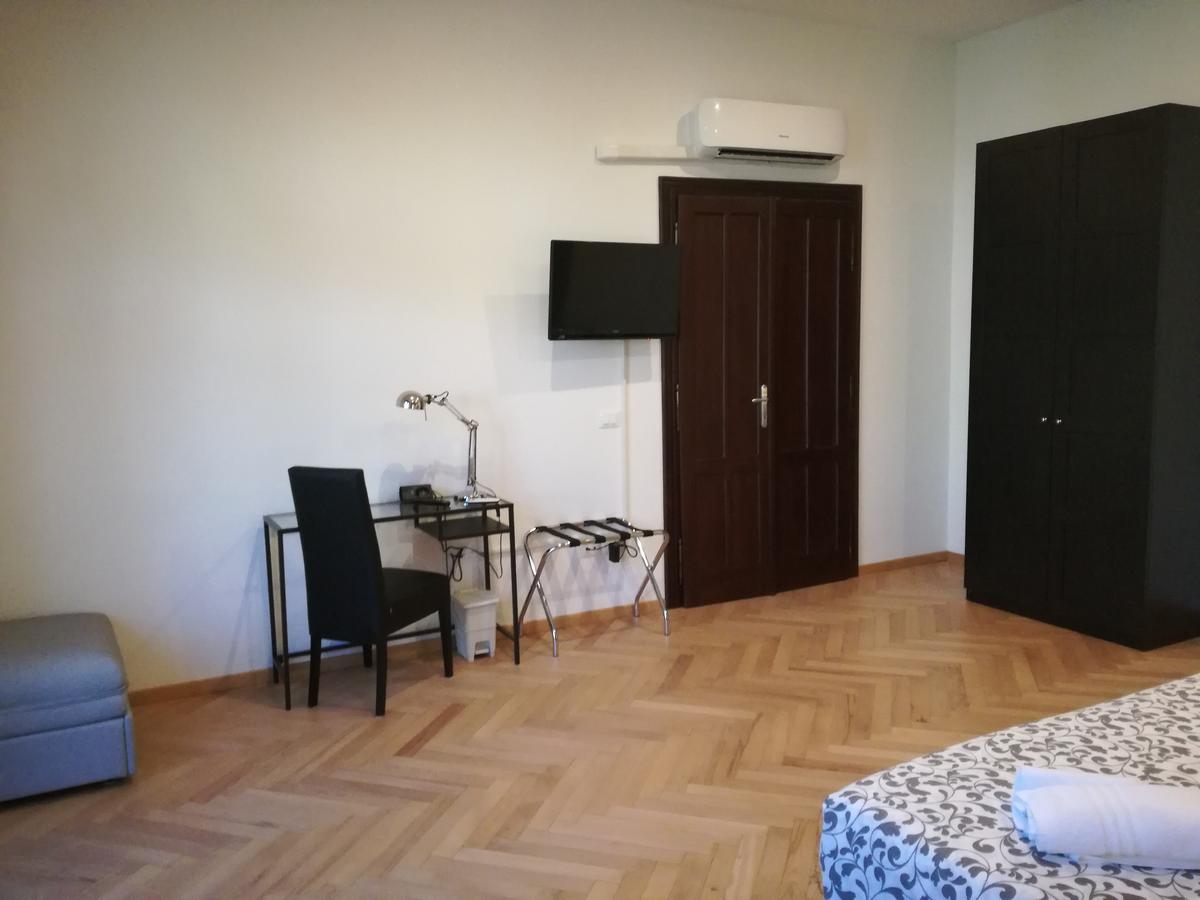 Dante Rooms And Apartment Тренто Экстерьер фото